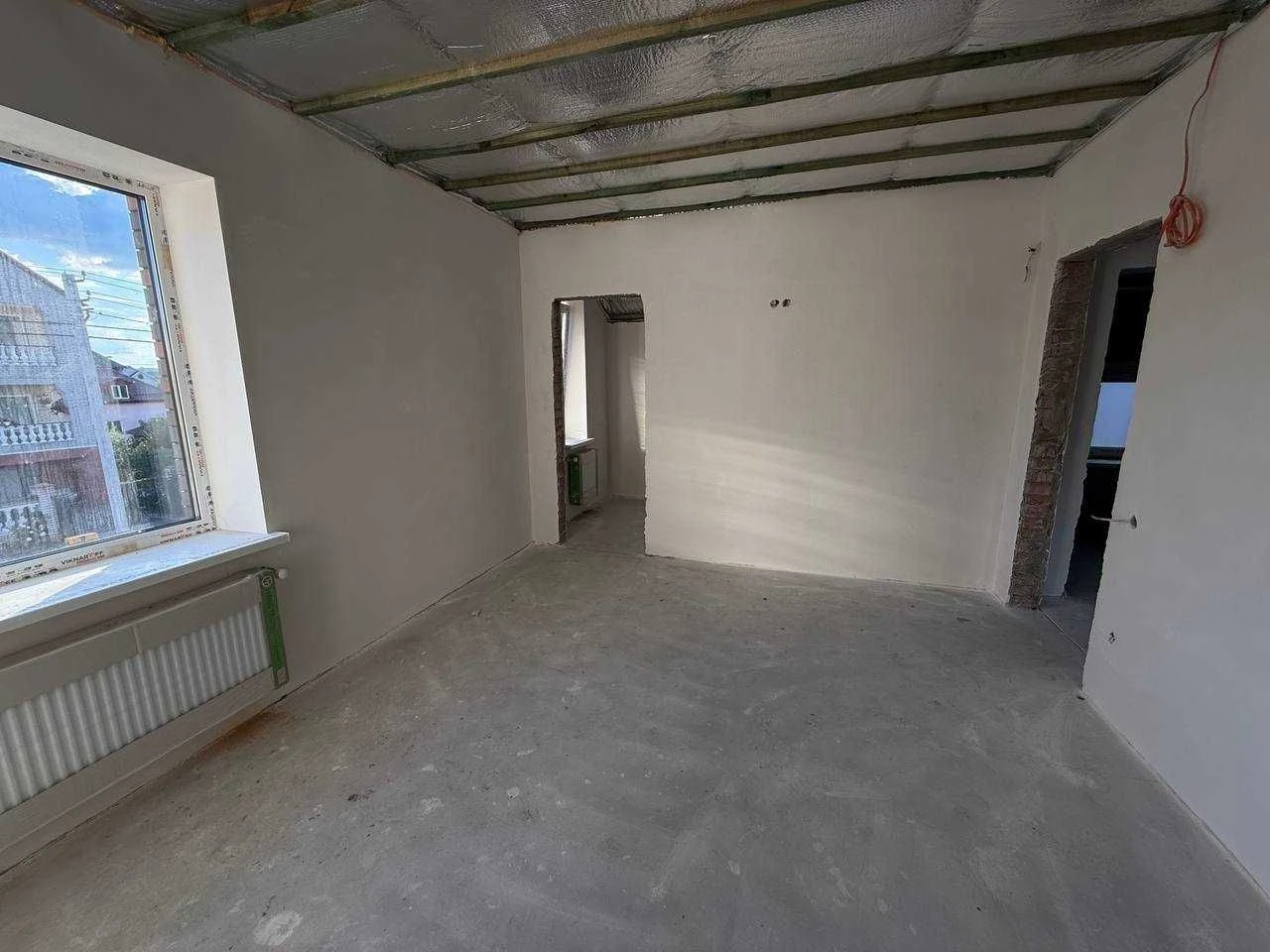 Sale of a house in a finished state, 5.5 acres, fenced area