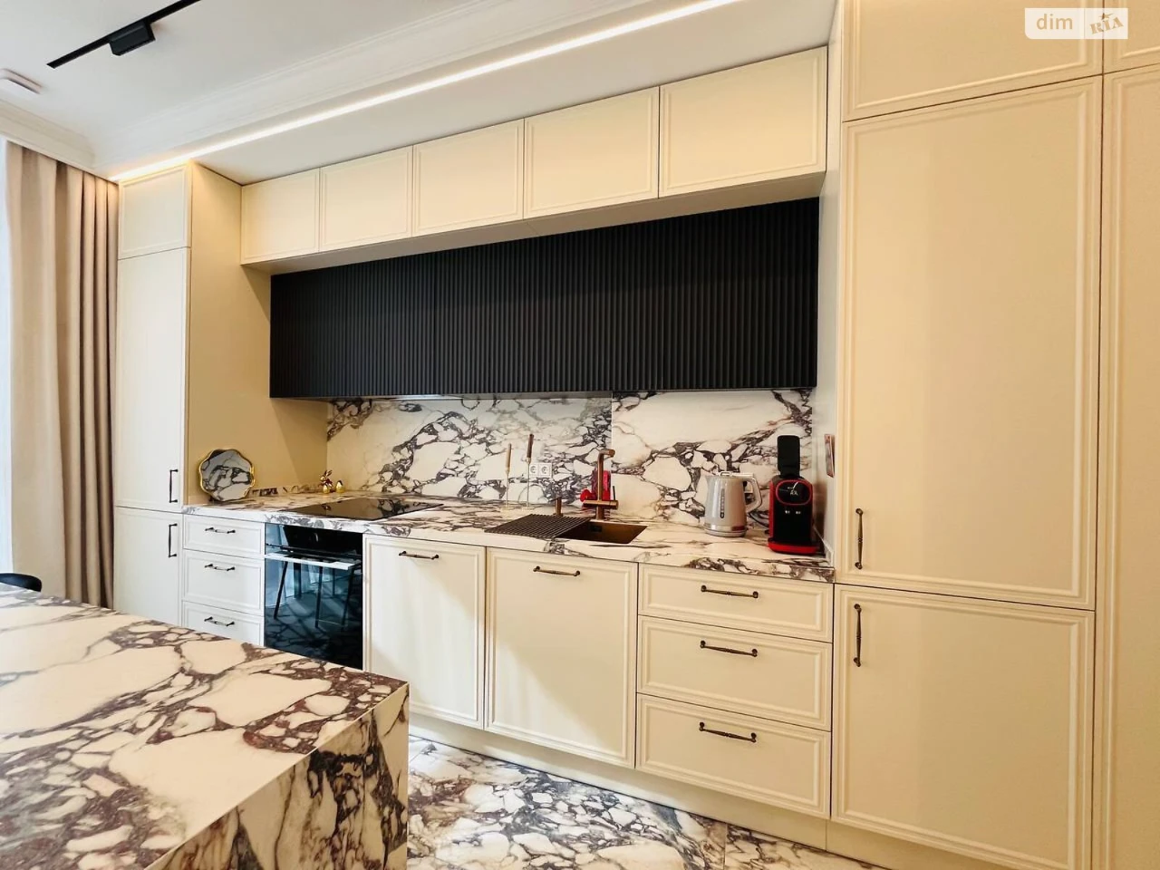 Long-Term Rental Apartment, Chorna Hora