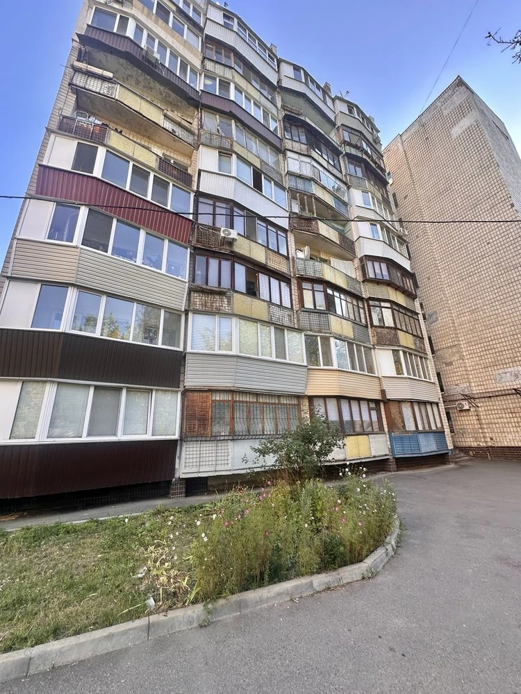 Продаж 1к квартири по вул Кирилівська 89, Подільський район
