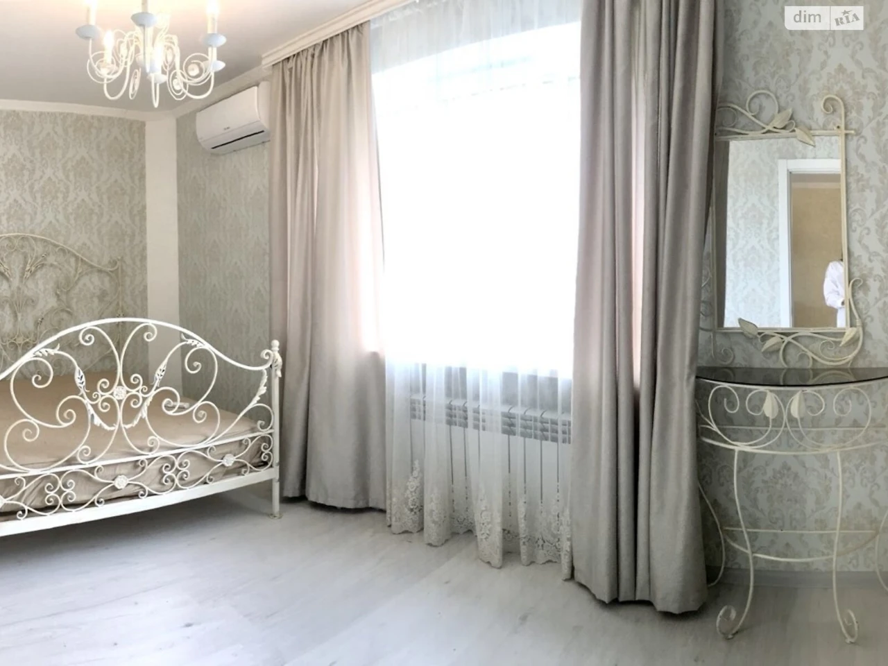 Apartment for sale in Saperne Pole