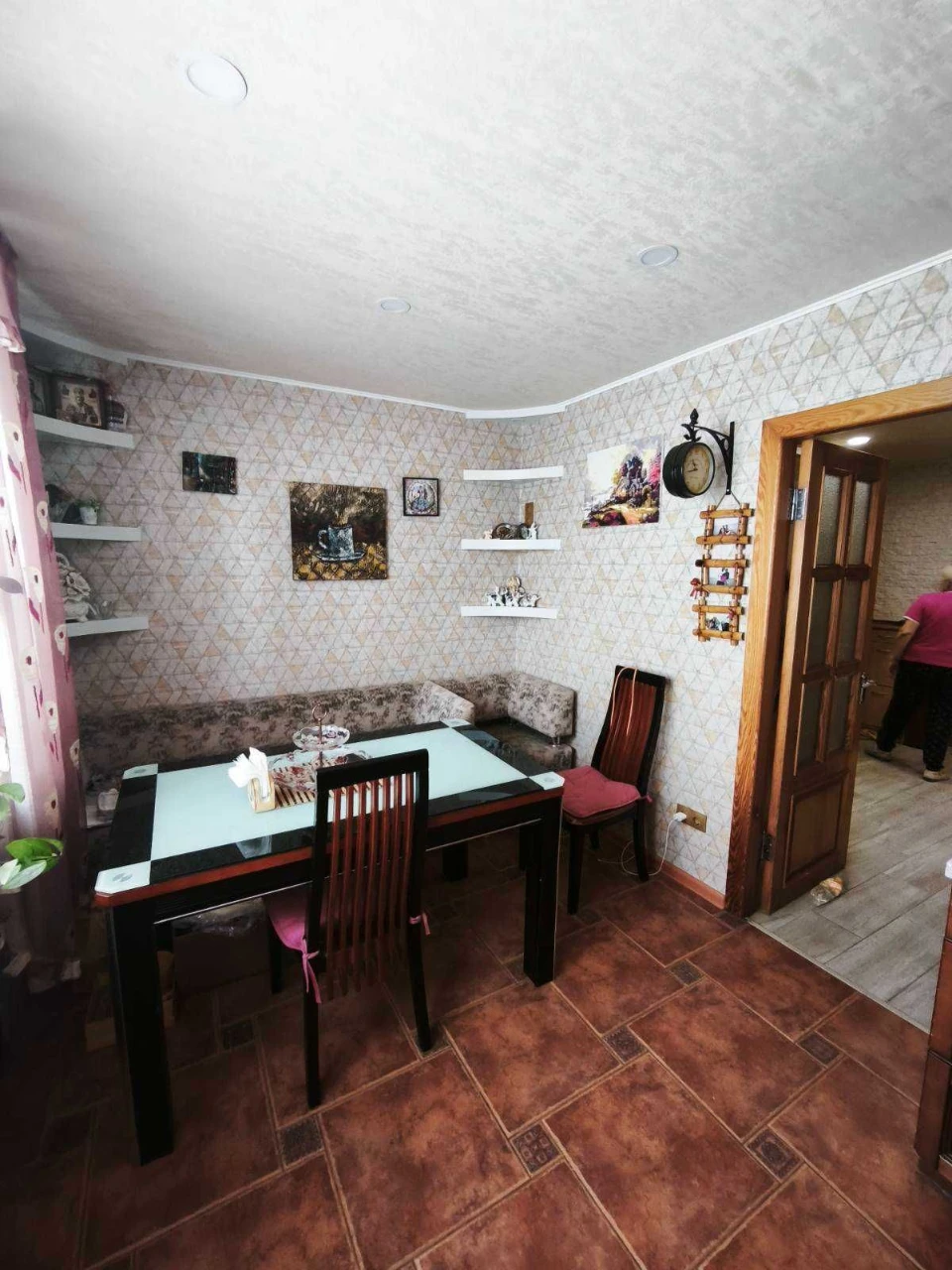Comfortable 3-room apartment in a brick house