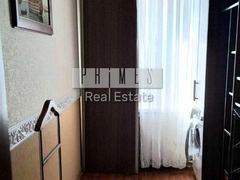 Будинок. Київ, Ентузіастів вул.