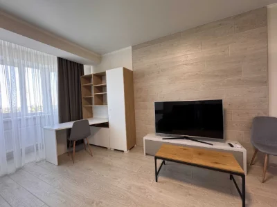 Продам 2-к квартиру 75 м² ЖК Вернисаж с ремонтом, генераторо