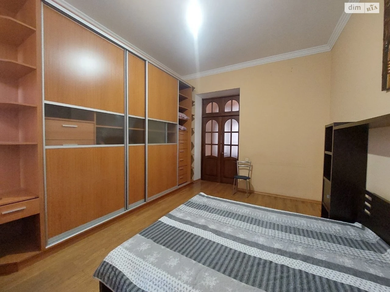 Long-Term Rental Apartment Center