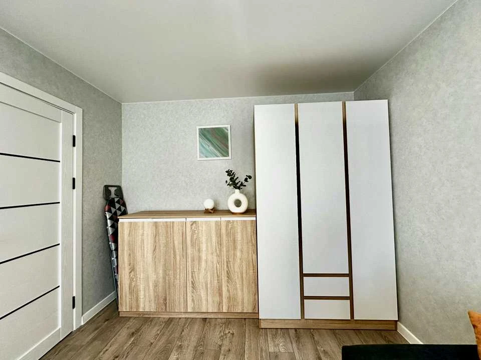 Apartment. Kyiv, Simirenka St.