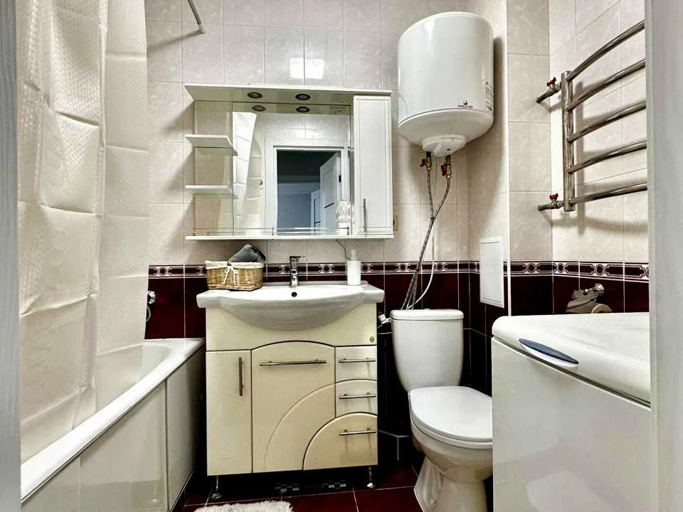 Apartment. Kyiv, Simirenka St.