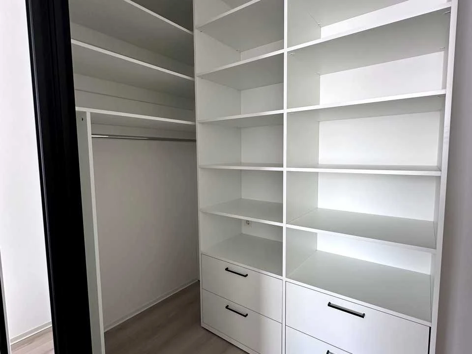 Apartment. Lviv, Roksolany St.