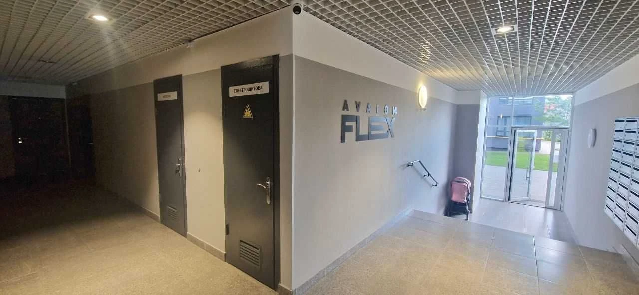 Sale of a two-level penthouse 97 m² in Avalon Flex residential complex.