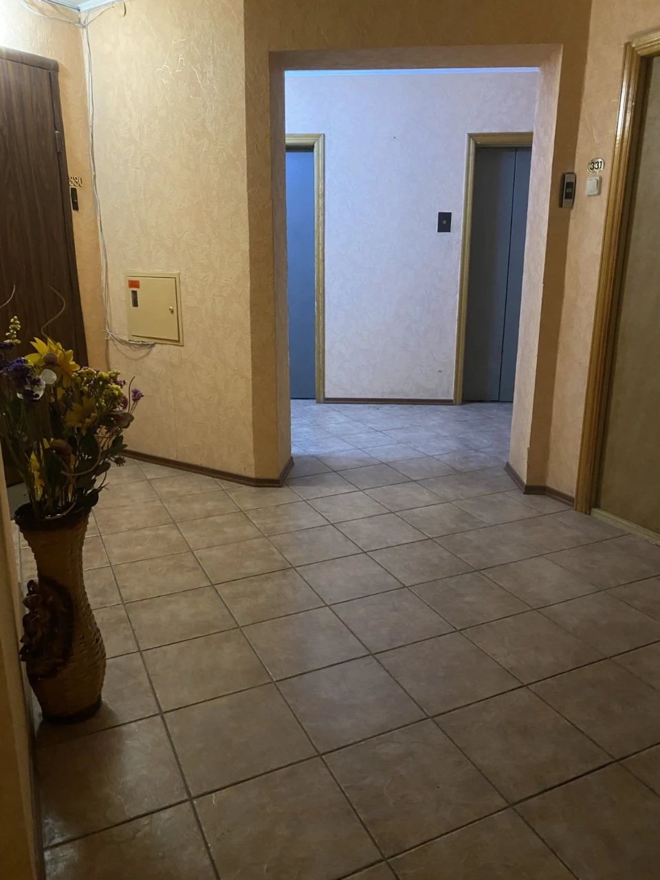 Оболонь! Продам 3 кімнатну квартиру, метро Мінська 3 хвилини