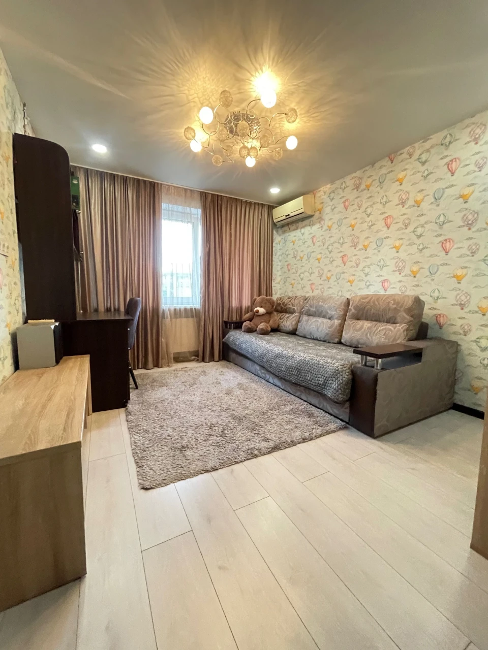 Sale of a 2-room apartment with renovation on the 4th floor