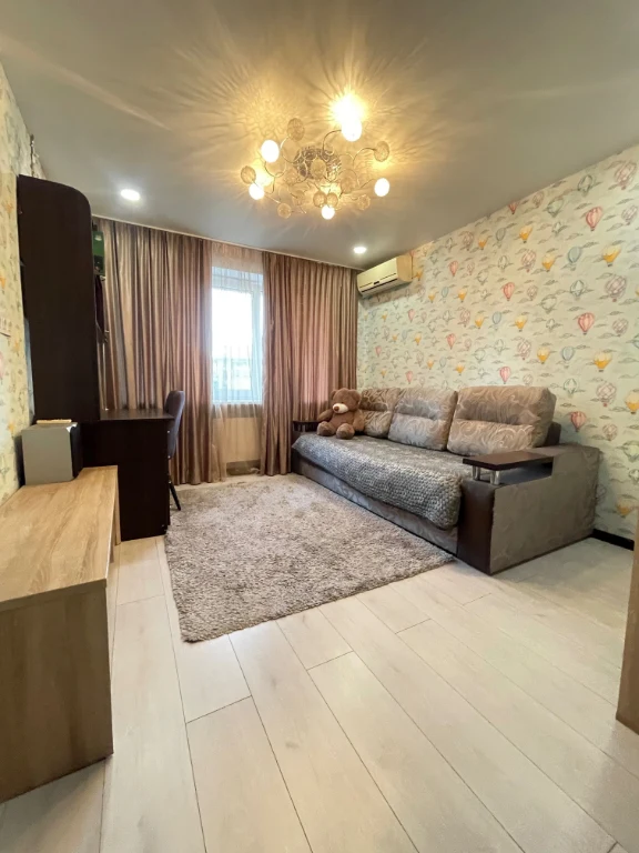 Sale of a 2-room apartment with renovation on the 4th floor