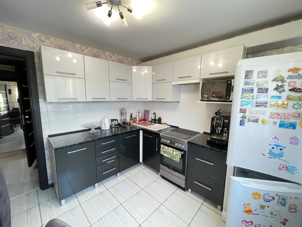 Sale of a 2-room apartment with renovation on the 4th floor