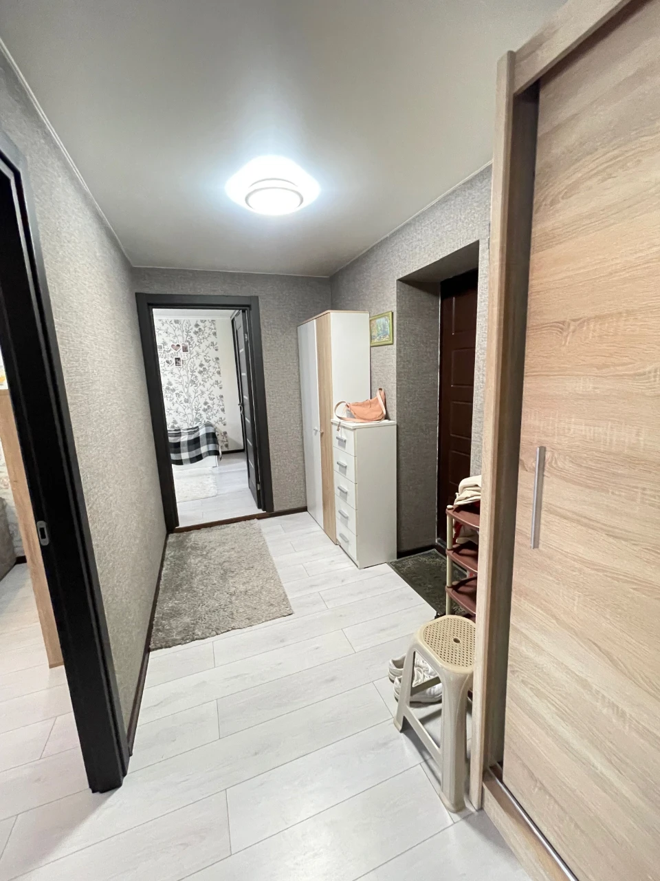 Sale of a 2-room apartment with renovation on the 4th floor