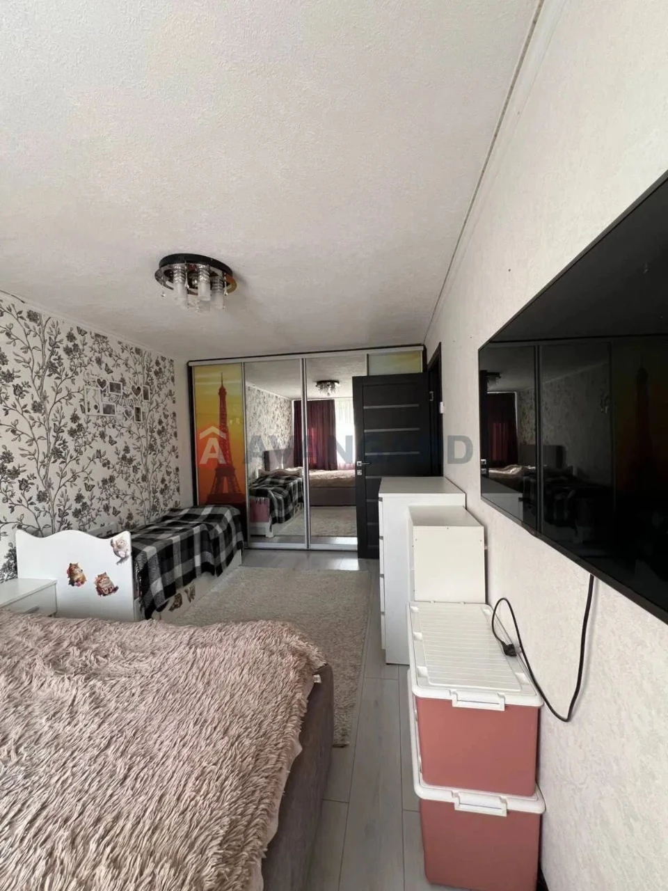 Sale of a 2-room apartment with renovation on the 4th floor