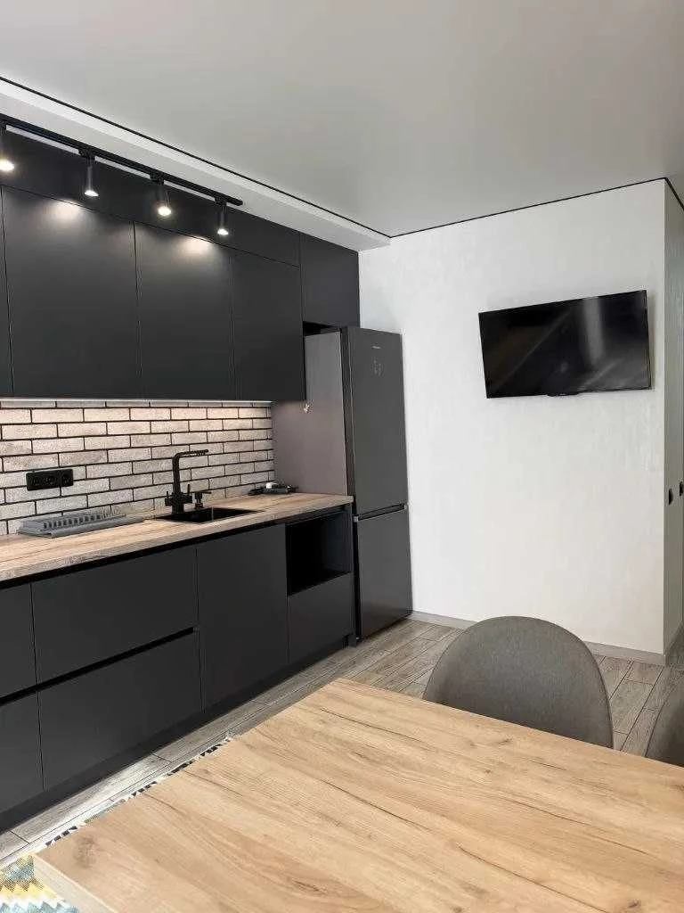 For sale one-room apartment in a new building with new renovation.
