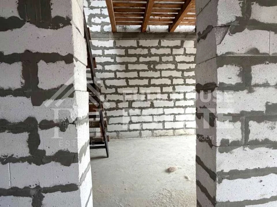 Будинок. Київ, Зимова вул.