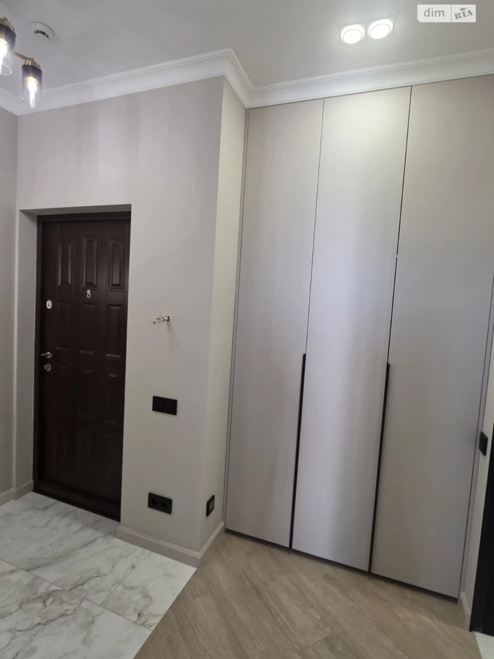 Продаж Квартира Судобудівник