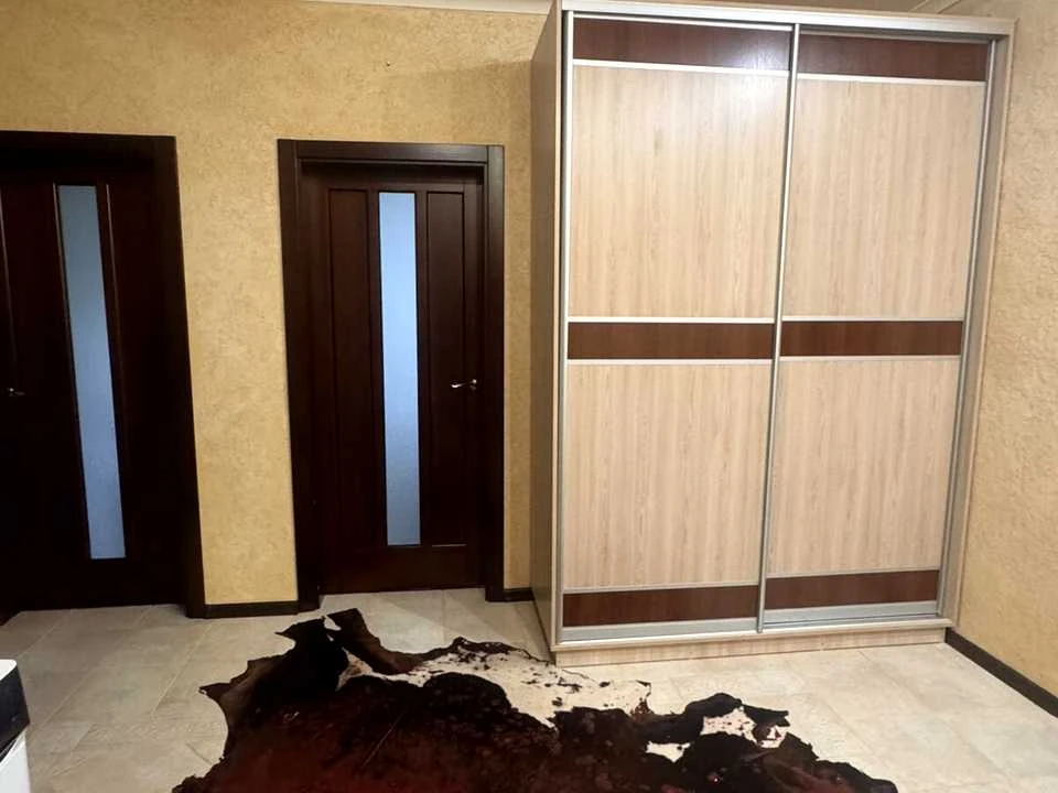 Квартира. Рівне, Гайдамацька вул.