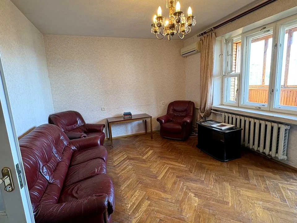 Квартира. Киев, улица Раисы Окипной
