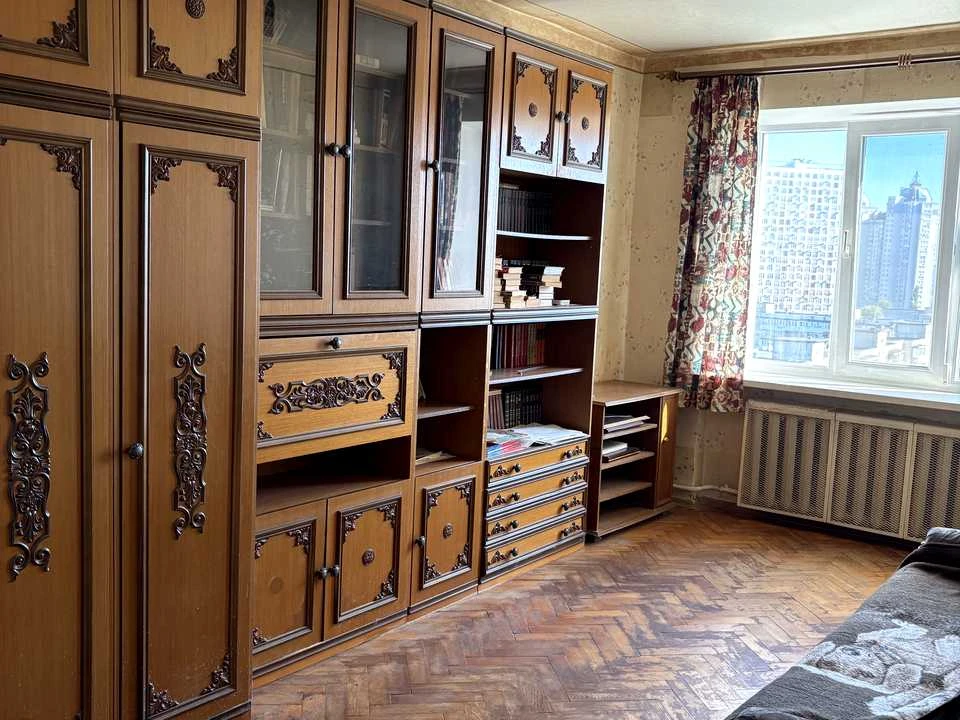 Квартира. Киев, улица Раисы Окипной