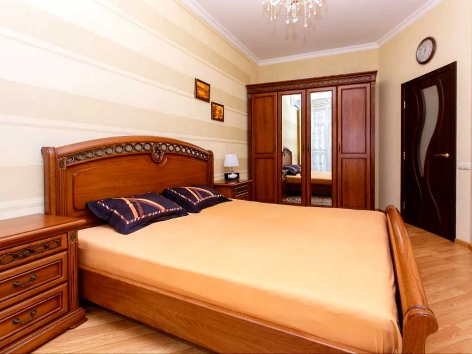 Apartment. St. Antonovych.