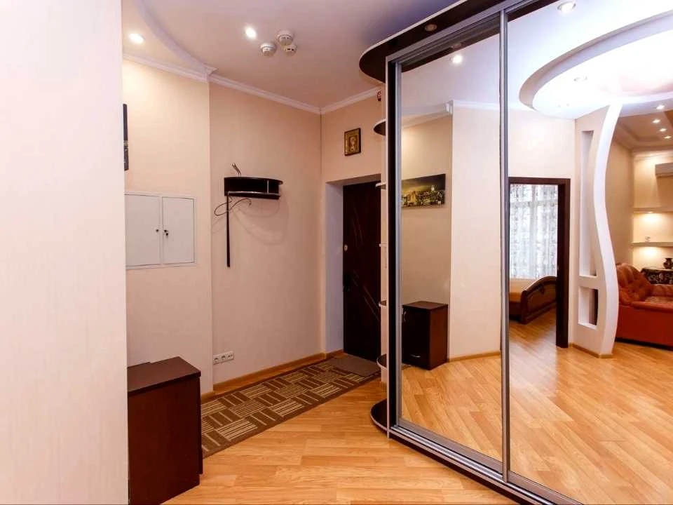 Apartment. St. Antonovych.