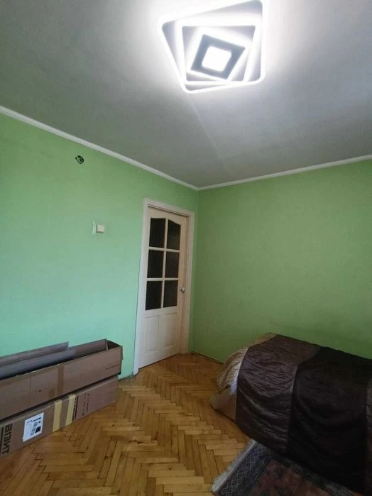 Продажа: 2-комнатная квартира в кирпичном доме по ул. наук