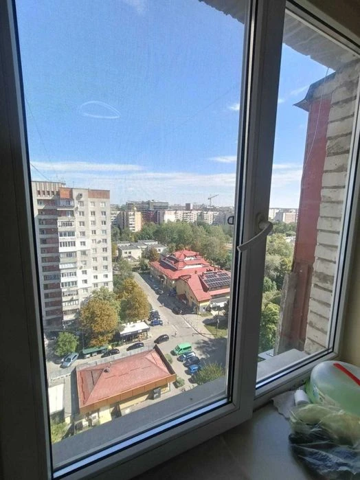 Продажа: 2-комнатная квартира в кирпичном доме по ул. наук