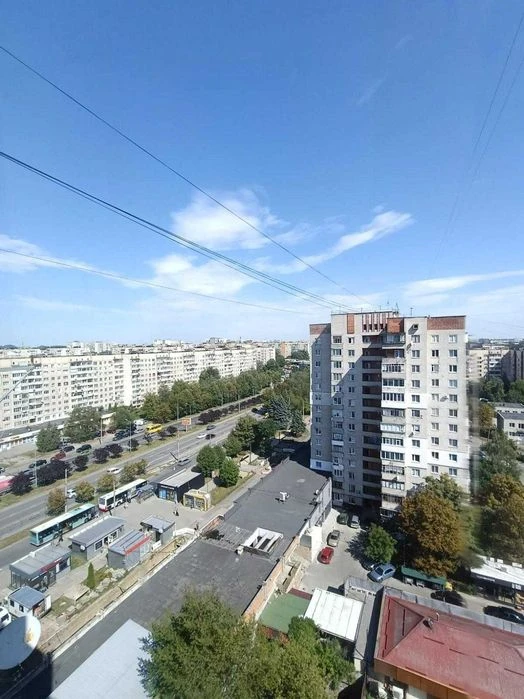 Продажа: 2-комнатная квартира в кирпичном доме по ул. наук