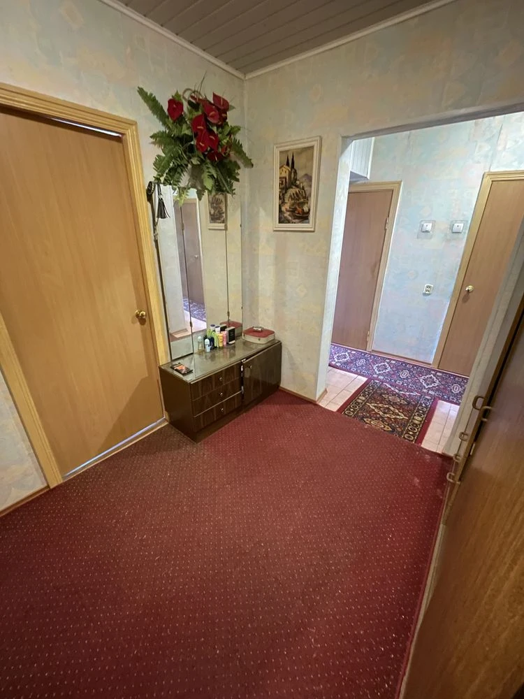 Продам 3-х кімнатну квартиру на вул. Будищанська