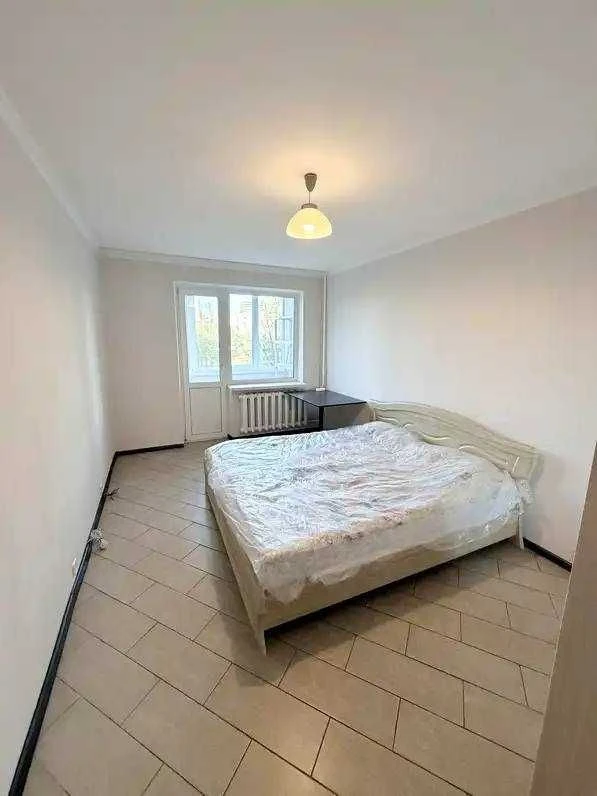 Lowest Price! 3 room apartment, Yasyska 27-A, Minsk Obolon