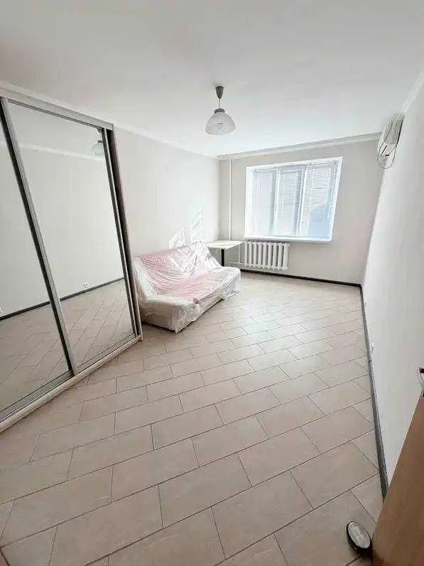 Lowest Price! 3 room apartment, Yasyska 27-A, Minsk Obolon