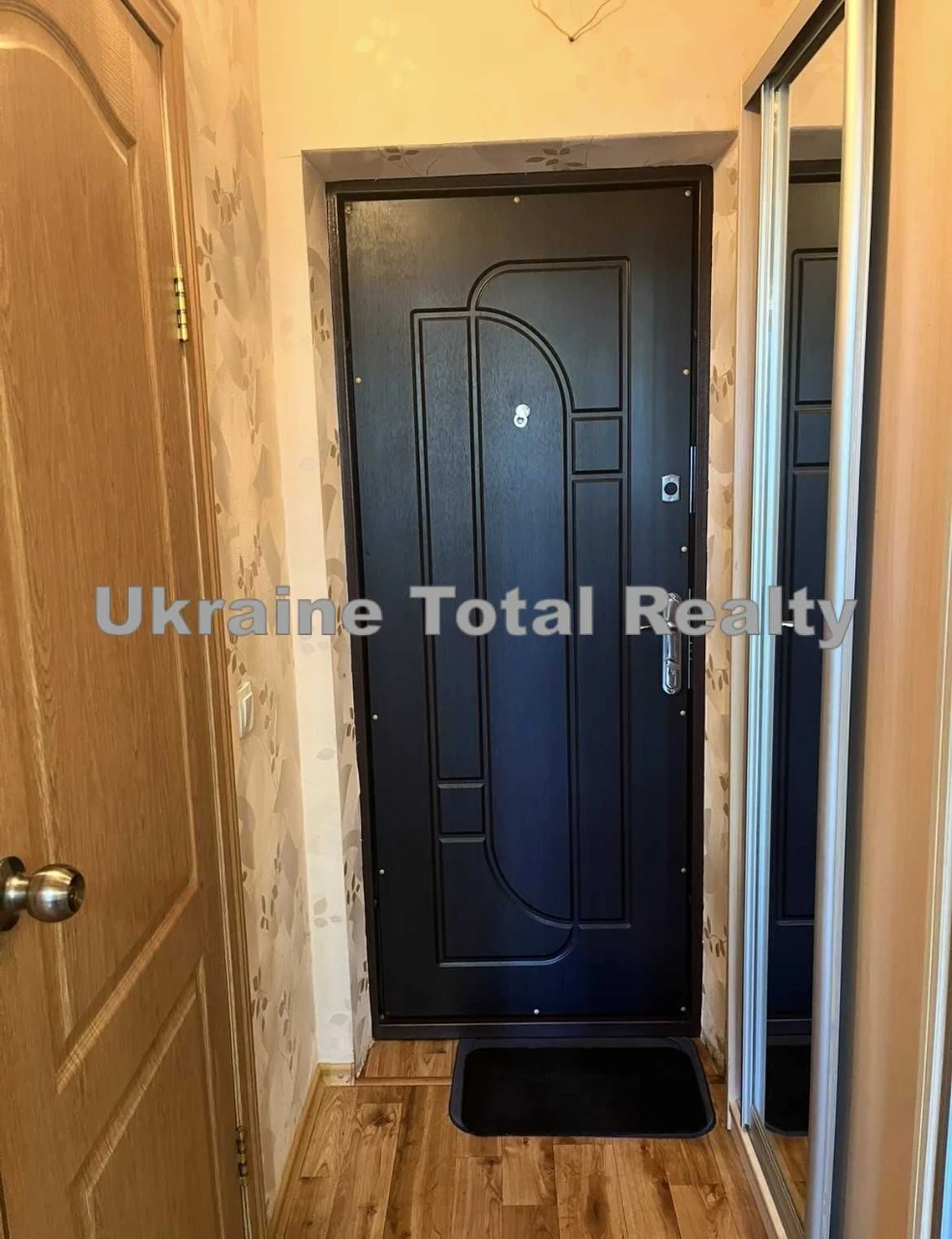 1-room apartment near the US Embassy! Berehrestyanska 12 Metro