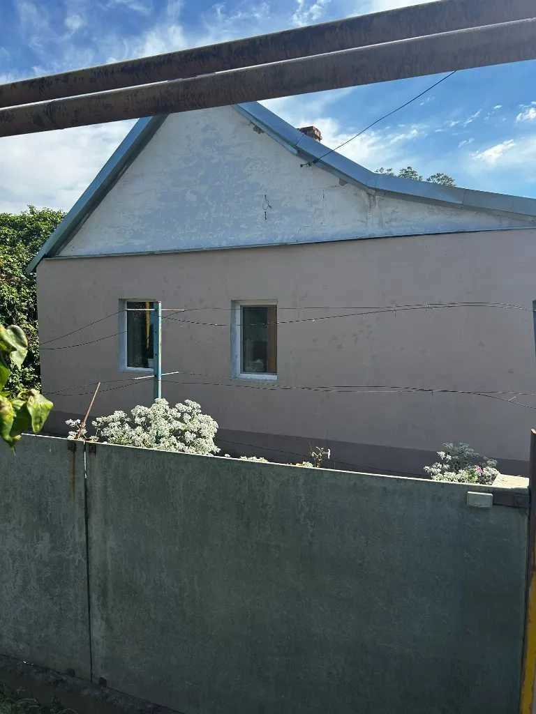 For Life and Farming: Sale of House in Taromское