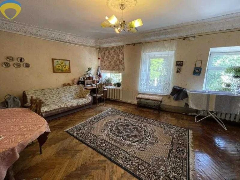 Apartment on Staroportofrankovskaya Street in the Olgiysky Park area