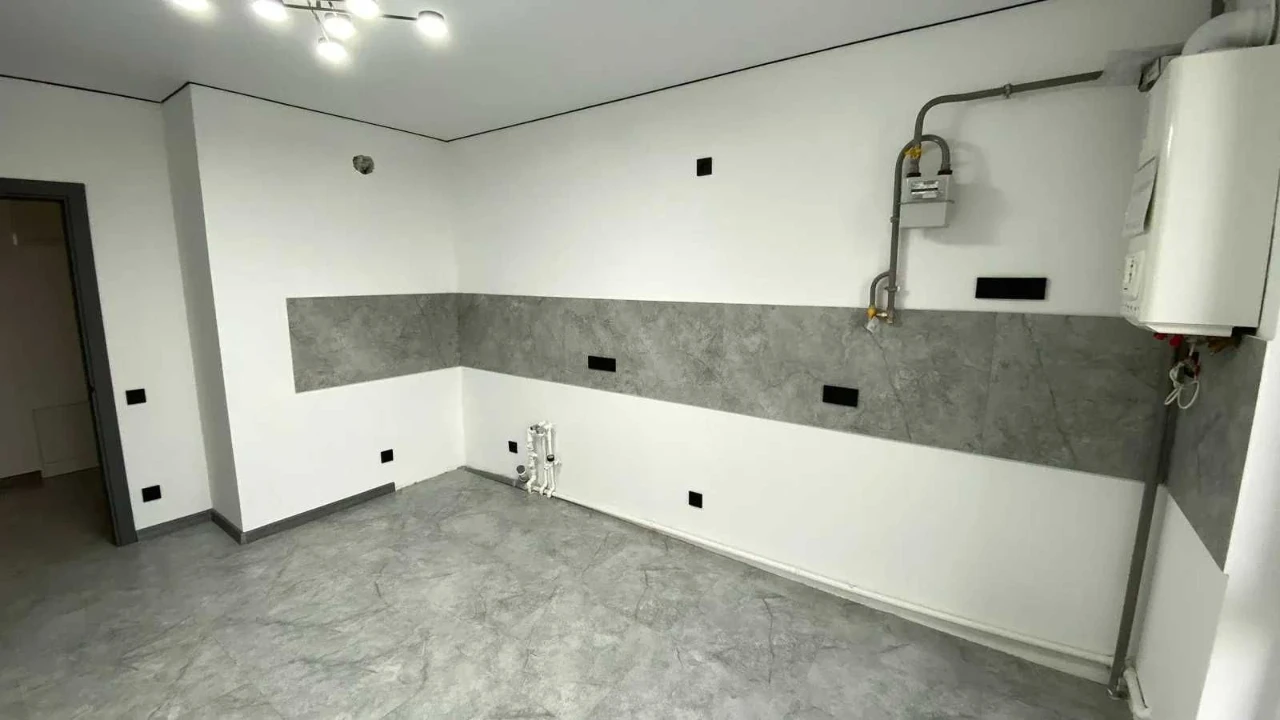 2 rooms with renovation, area of Kniahyryn, Ivano-Frankivsk