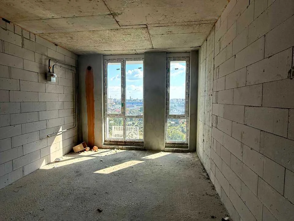 Apartment. Ivano-Frankivsk, Nadricna St.