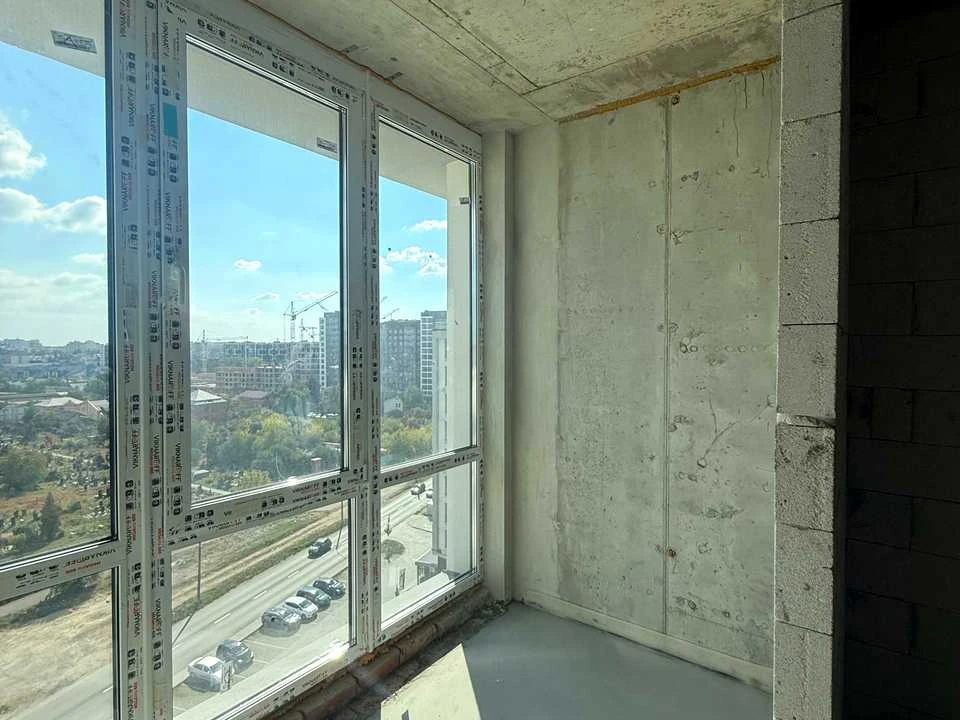 Apartment. Ivano-Frankivsk, Nadricna St.