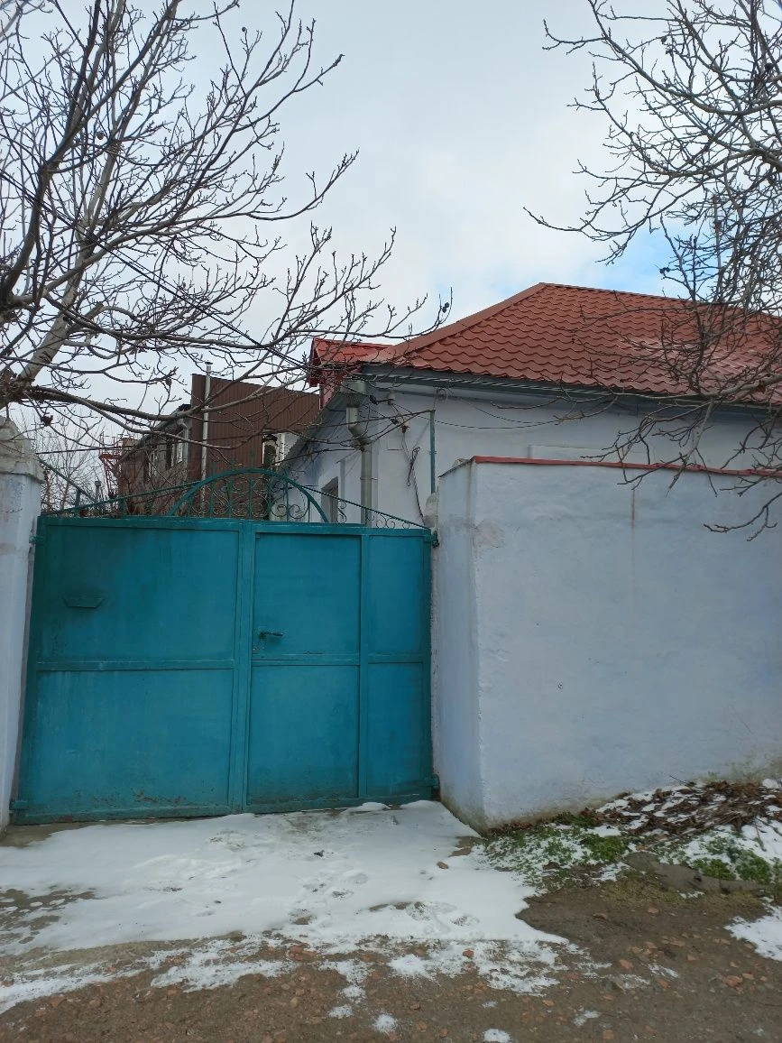 Продаю дом по ул Троицкой, 500м от Херсонского шоссе.
