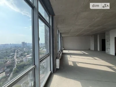 Продаж 3к квартири 108 кв. м на вул. Андрія Верхогляда 26 •