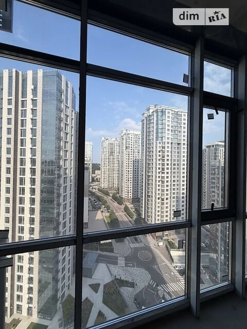 Продаж 3к квартири 108 кв. м на вул. Андрія Верхогляда 26 •