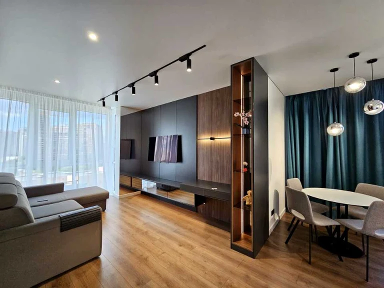 Apartment. Kyiv, Mykhaila Boychuka St.