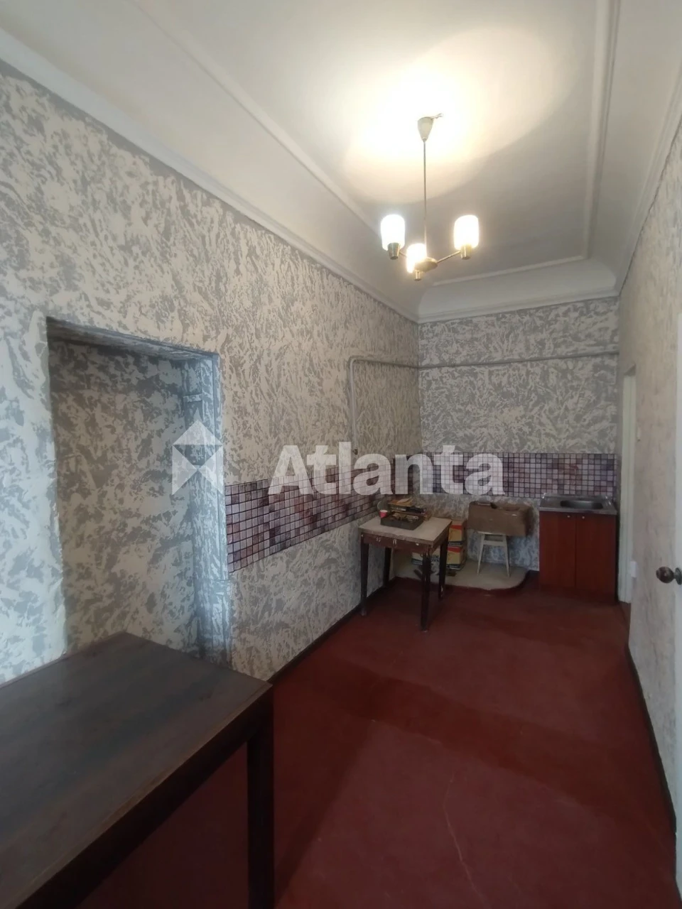 Center! 1-bedroom apartment near Lviv Tolstoy Square – favorable price
