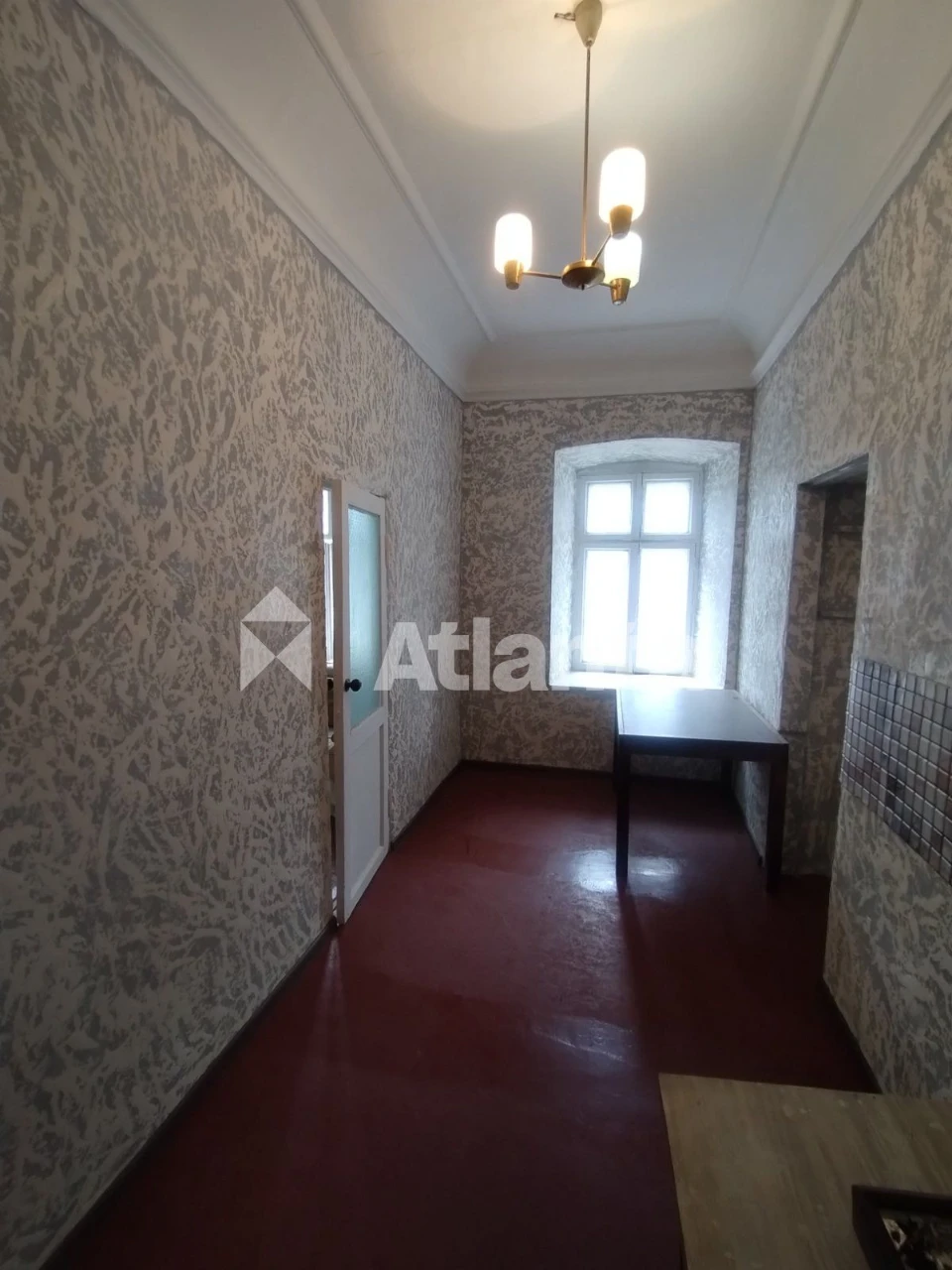 Center! 1-bedroom apartment near Lviv Tolstoy Square – favorable price