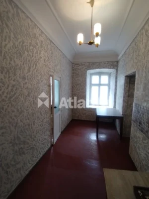 Center! 1-bedroom apartment near Lviv Tolstoy Square – favorable price