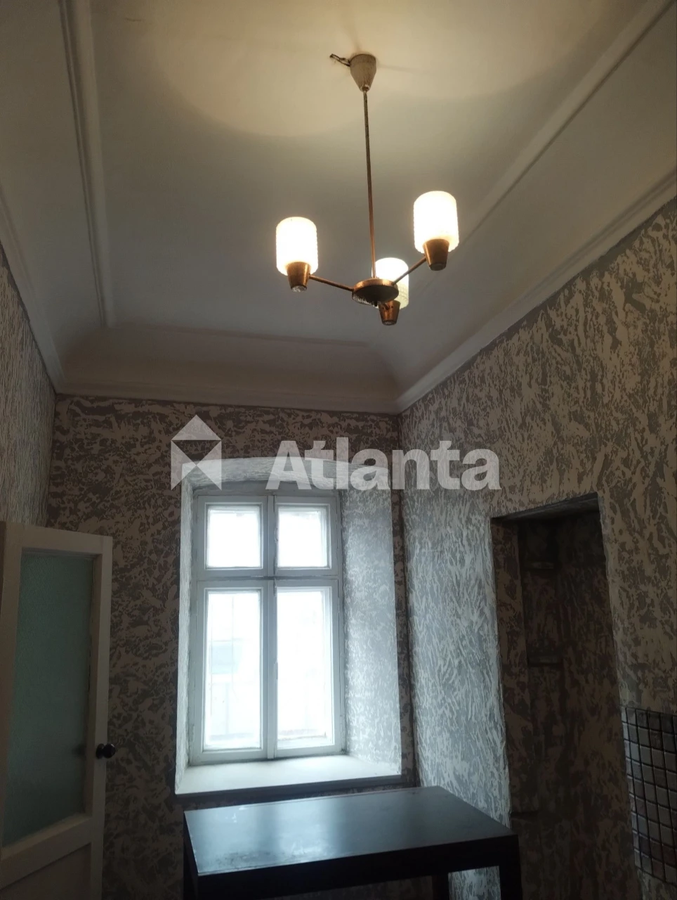 Center! 1-bedroom apartment near Lviv Tolstoy Square – favorable price