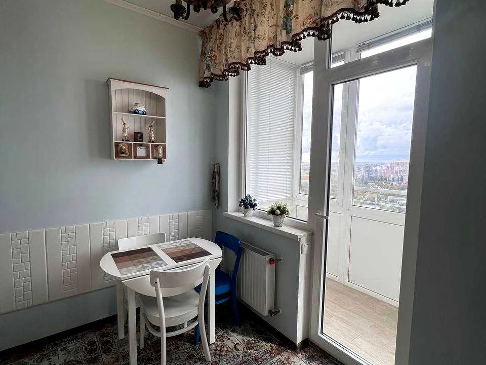 Apartment. Odessa, Lustdorfskaya road St.