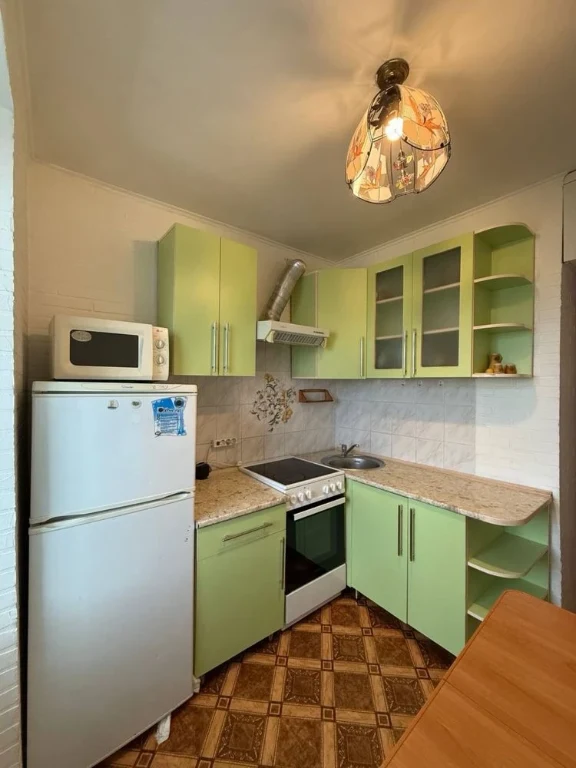 Продаж 1 Кім. квартири  ! Цегляний будинок