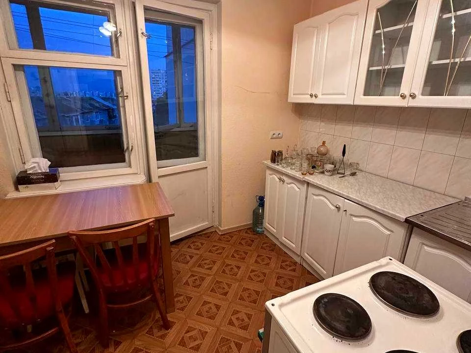 Квартира. Київ, Миропільська вул.