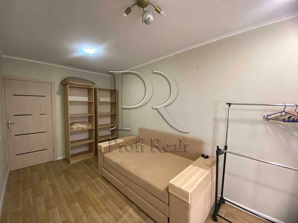 Квартира. Киев, проспект Тракторостроителей.